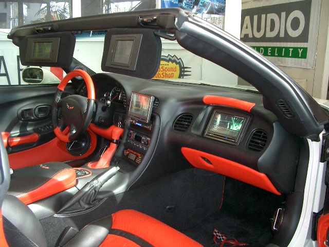 http://canon-net.com/photo/c5-2.jpg
